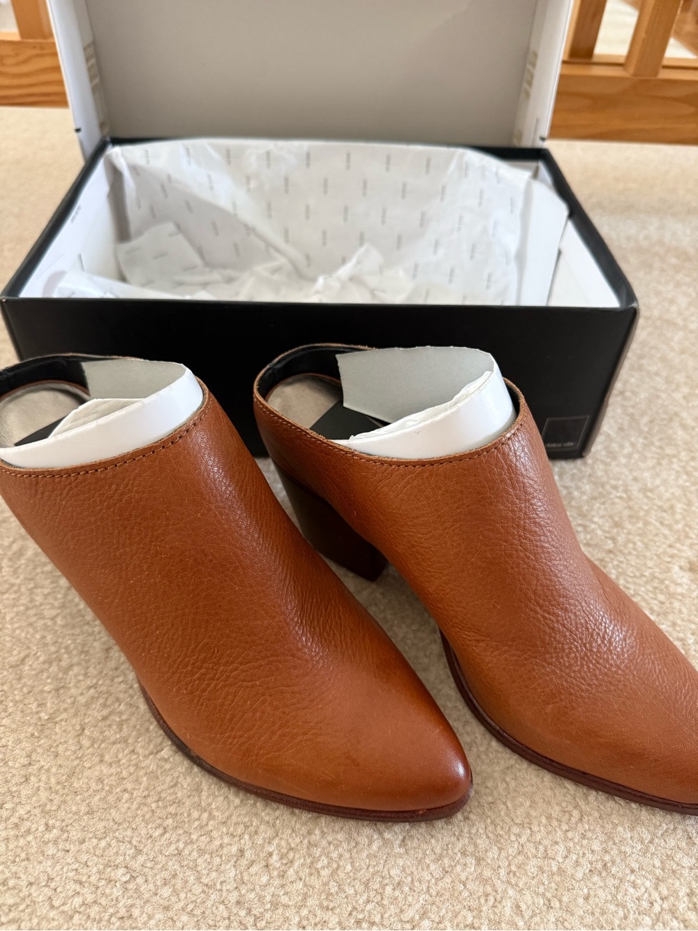 NWT Dolce Vita Brown Mule